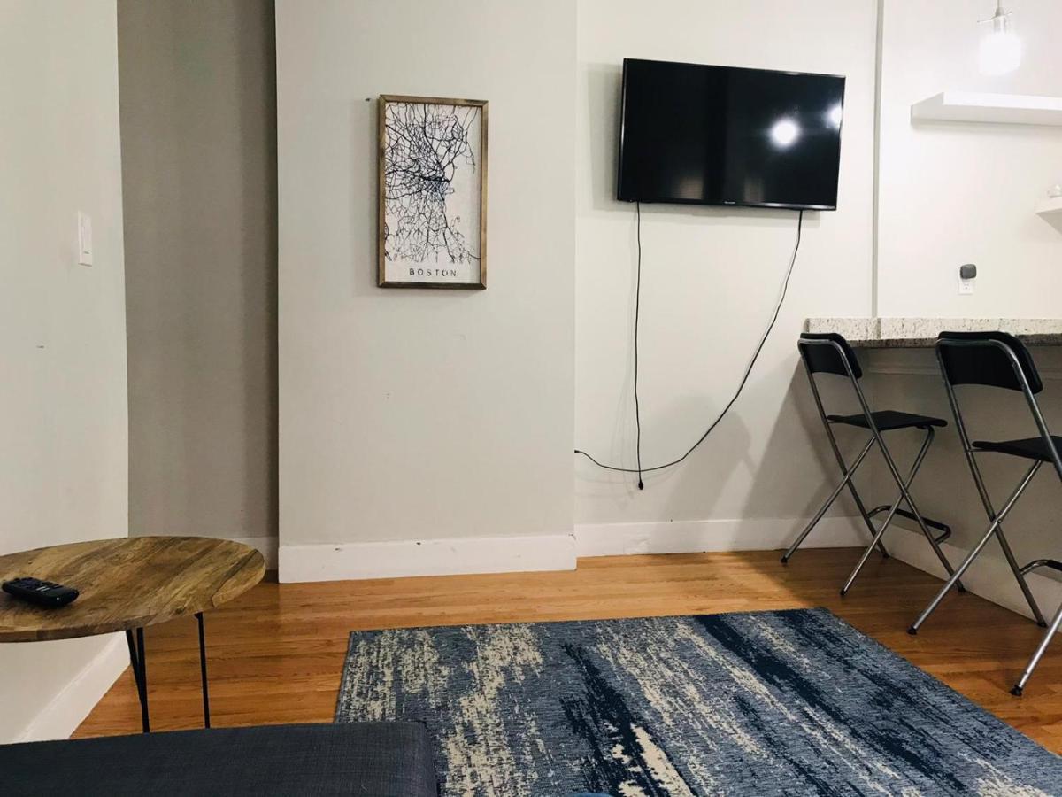 Renovated, 10 Min From The City Boston Exteriör bild