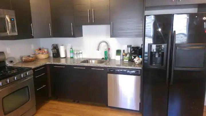 Renovated, 10 Min From The City Boston Rum bild